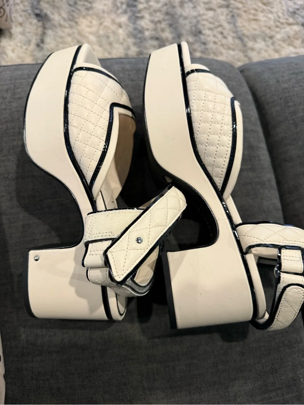 Gianni Binni Cream Quilted Platform Sandals w/Black Trim - Women Sz 10 Worn once